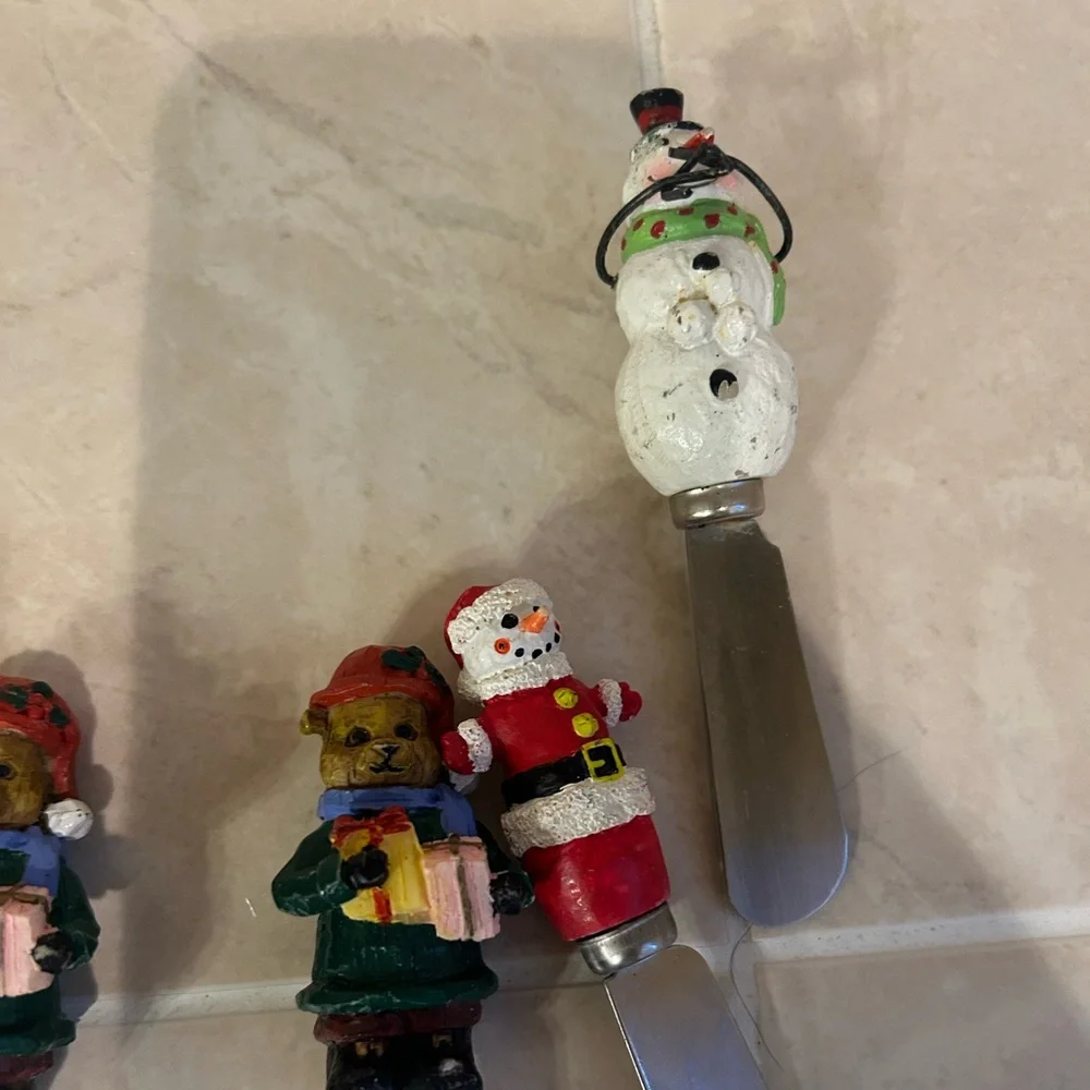 Bundle‎ of 12 Boston Warehouse Christmas Cheese Spreaders